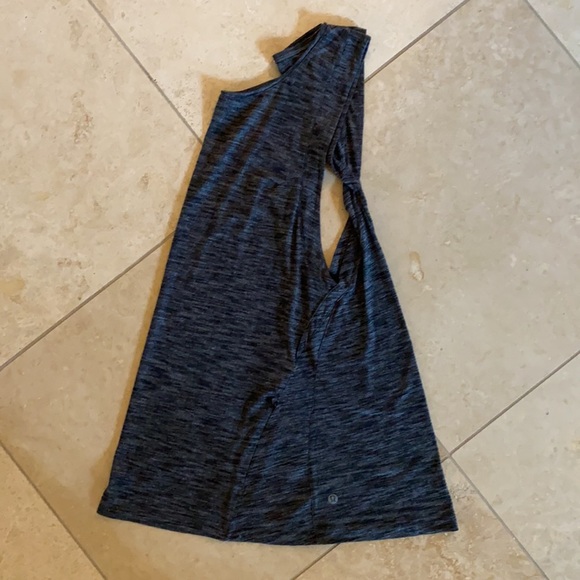 Unique Lululemon Tank 8 black space dye - Picture 3 of 3